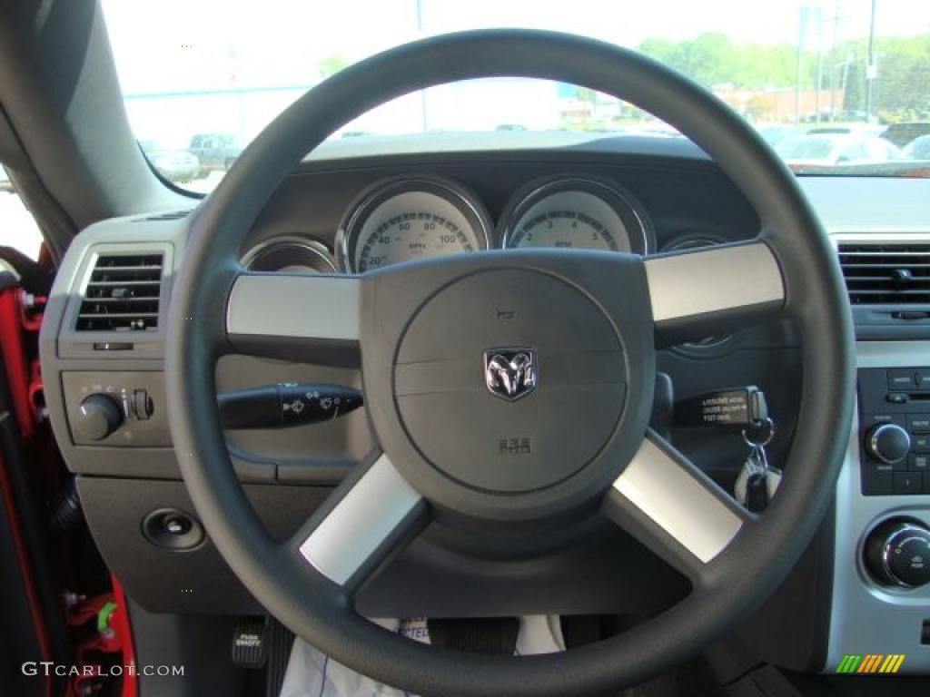 2010 Challenger SE - TorRed / Dark Slate Gray photo #18