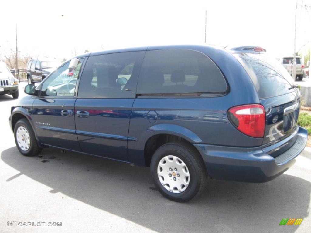 2001 Town & Country LX - Patriot Blue Pearl / Agate photo #4