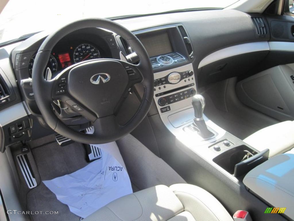 2009 Infiniti G 37 S Sport Coupe Stone Dashboard Photo #28666529