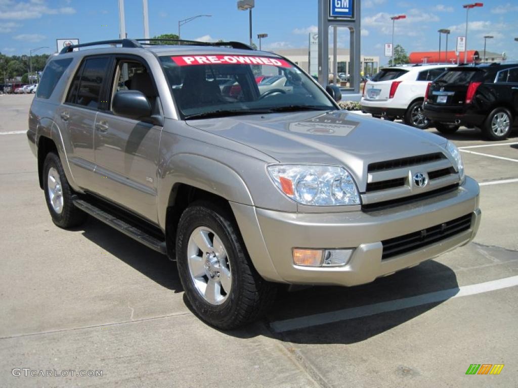 2004 4Runner SR5 - Dorado Gold Pearl / Taupe photo #2