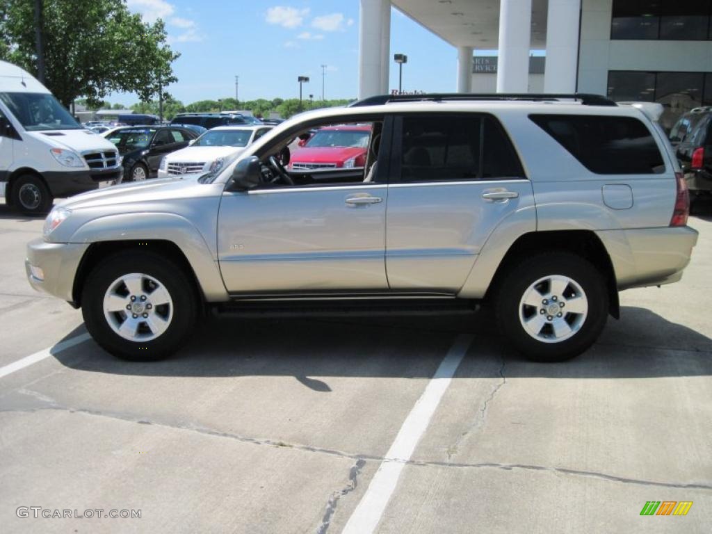 2004 4Runner SR5 - Dorado Gold Pearl / Taupe photo #3