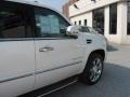 White Diamond - Escalade AWD Photo No. 57