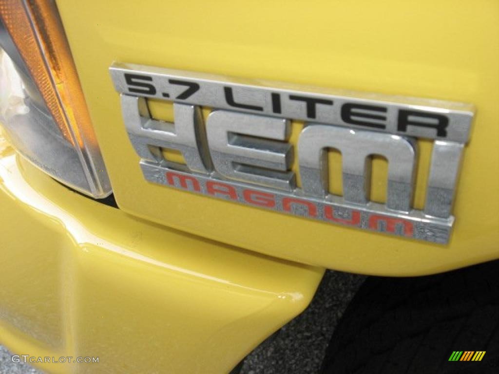 2005 Ram 1500 SLT Rumble Bee Regular Cab - Solar Yellow / Dark Slate Gray photo #11