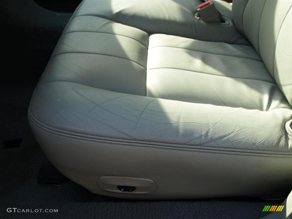 2004 Grand Marquis LS - Silver Birch Metallic / Light Flint photo #15