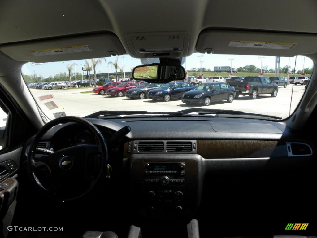 2007 Silverado 1500 LTZ Crew Cab 4x4 - Summit White / Ebony Black photo #12