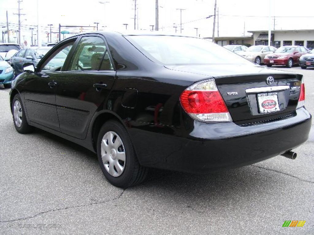 2006 Camry LE - Black / Taupe photo #5