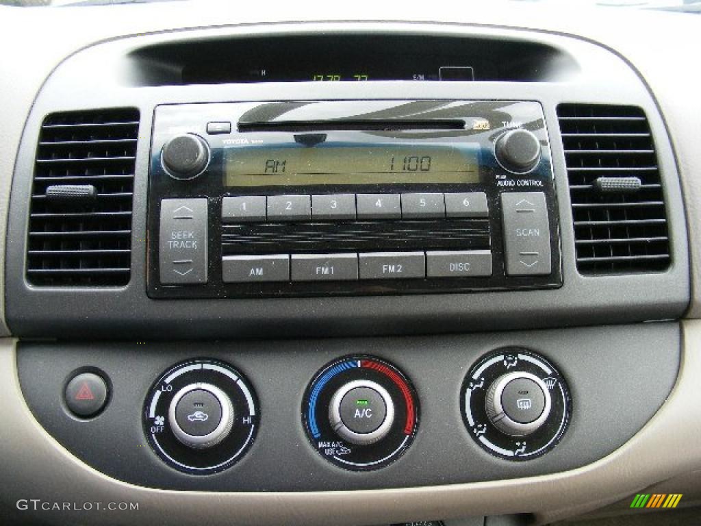 2006 Camry LE - Black / Taupe photo #18