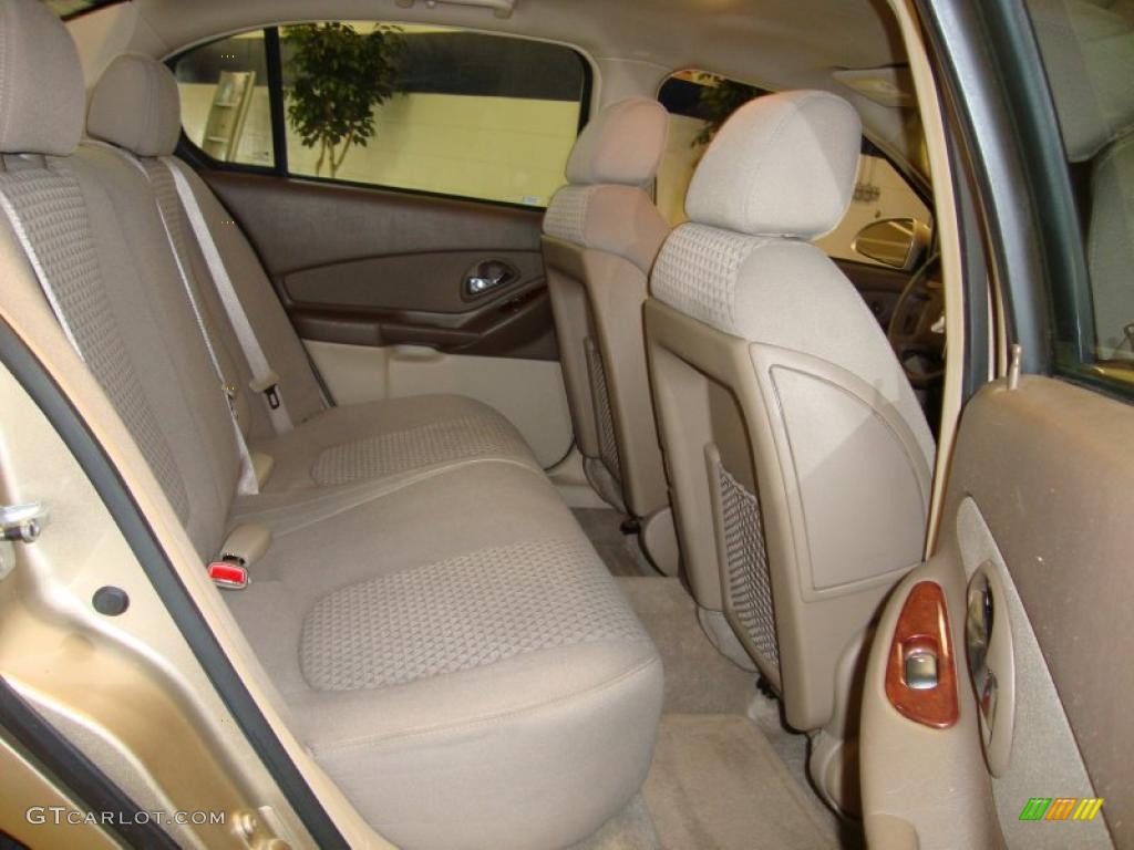 2006 Malibu LT V6 Sedan - Sandstone Metallic / Cashmere Beige photo #19