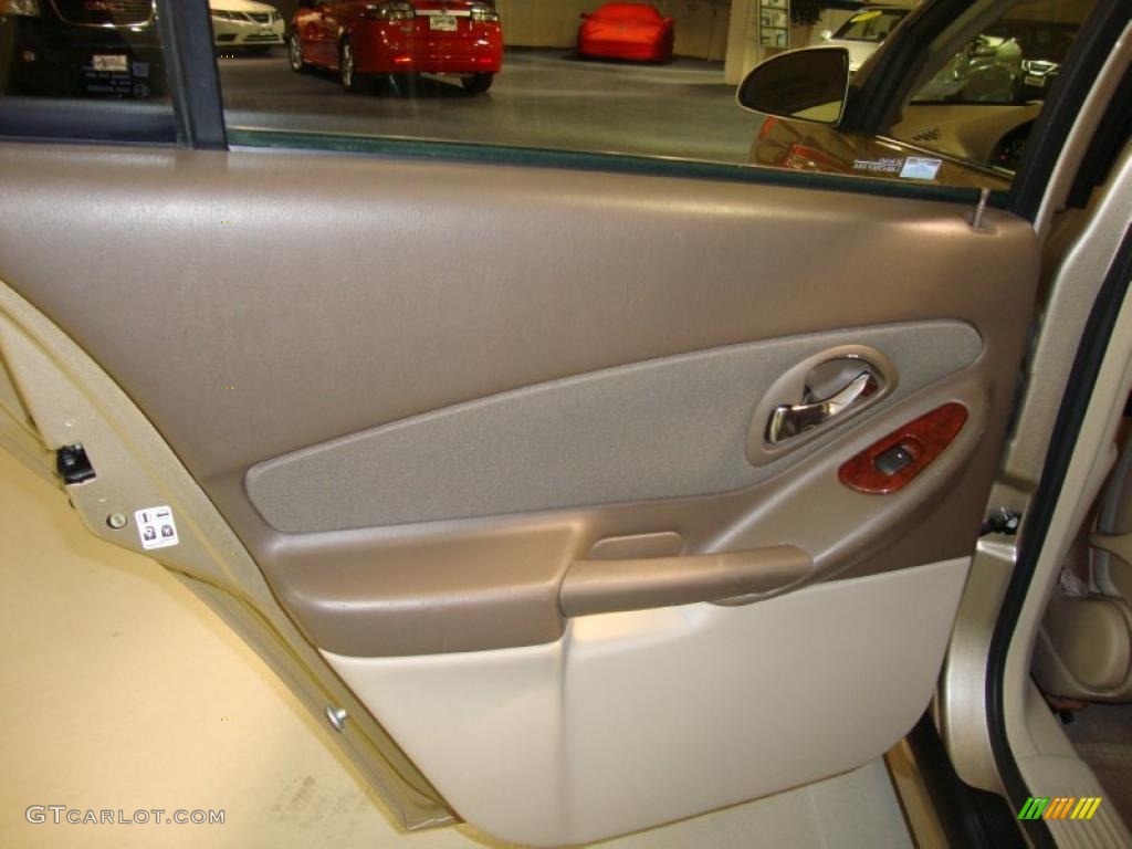2006 Malibu LT V6 Sedan - Sandstone Metallic / Cashmere Beige photo #21