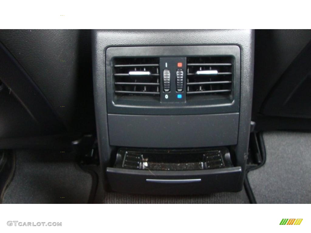2006 3 Series 330xi Sedan - Jet Black / Black photo #16