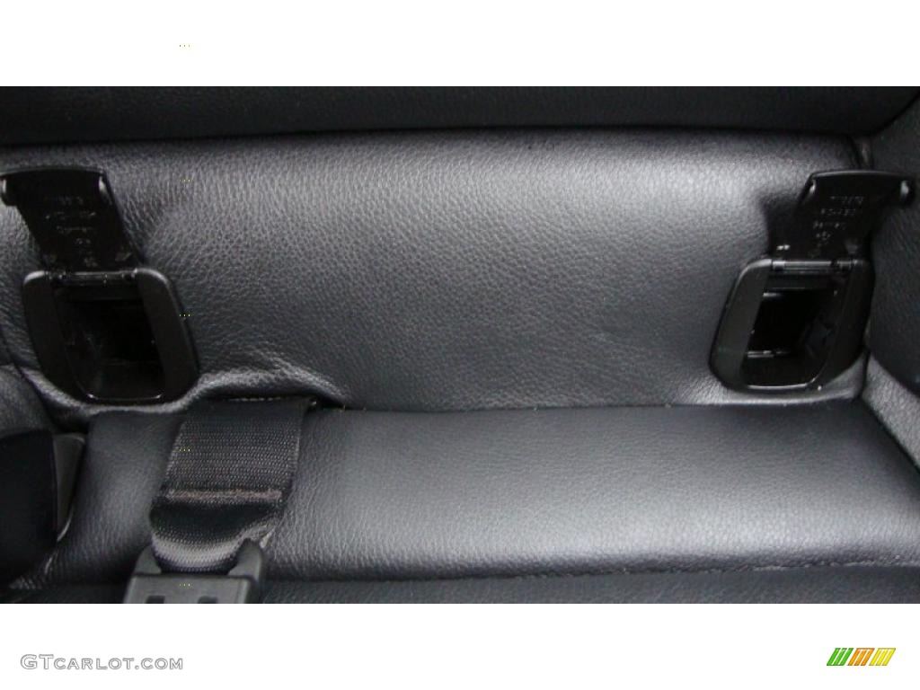 2006 3 Series 330xi Sedan - Jet Black / Black photo #19