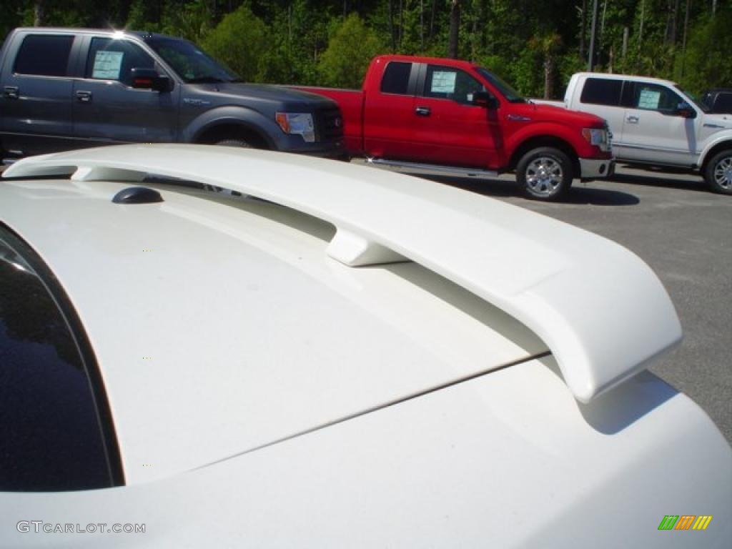 2007 Mustang GT Premium Coupe - Performance White / Medium Parchment photo #13