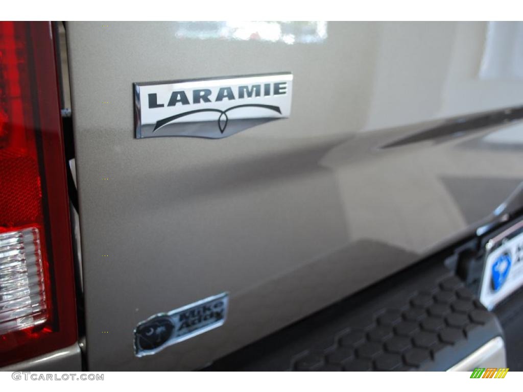 2010 Ram 2500 Laramie Crew Cab 4x4 - Austin Tan Pearl / Light Pebble Beige/Bark Brown photo #23