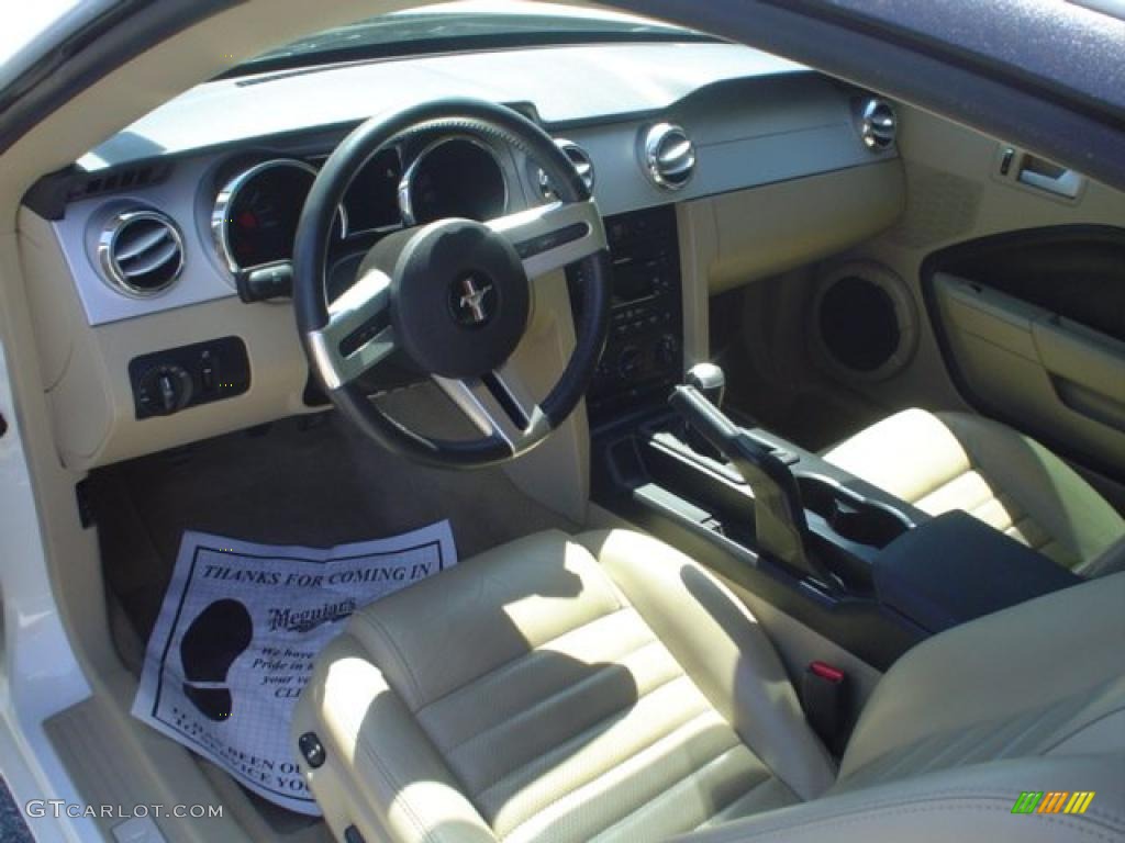 2007 Mustang GT Premium Coupe - Performance White / Medium Parchment photo #20