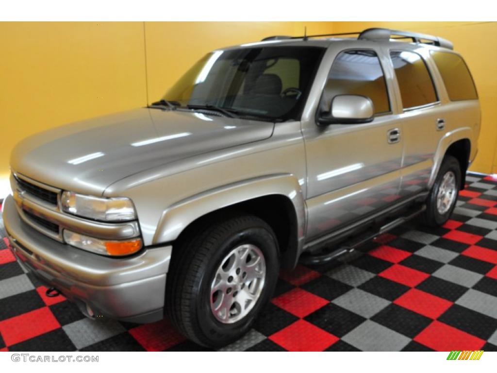 2002 Tahoe Z71 4x4 - Light Pewter Metallic / Medium Gray/Neutral photo #3