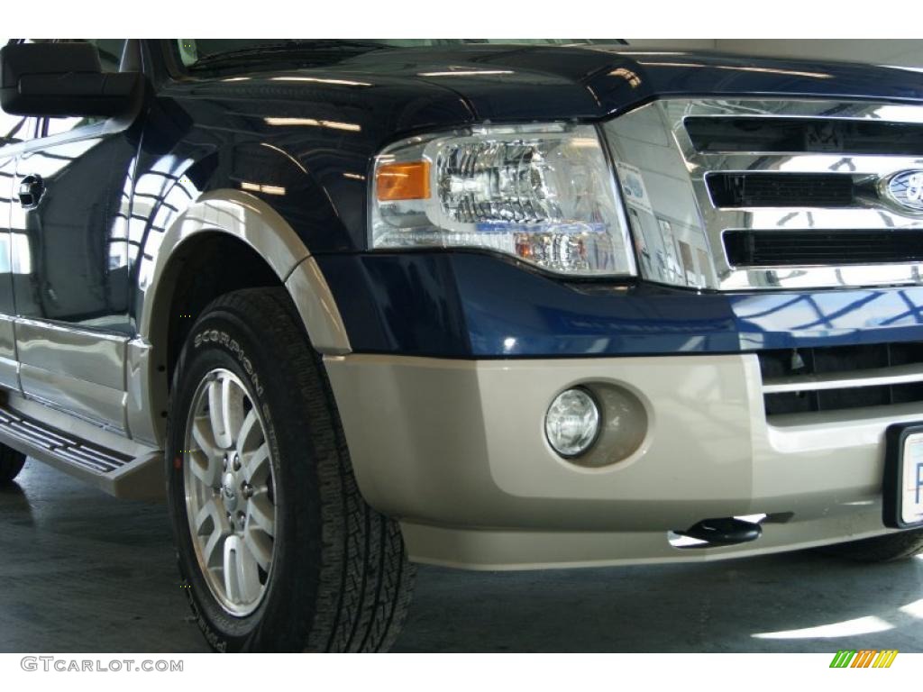 2009 Expedition Eddie Bauer 4x4 - Dark Blue Pearl Metallic / Camel photo #3