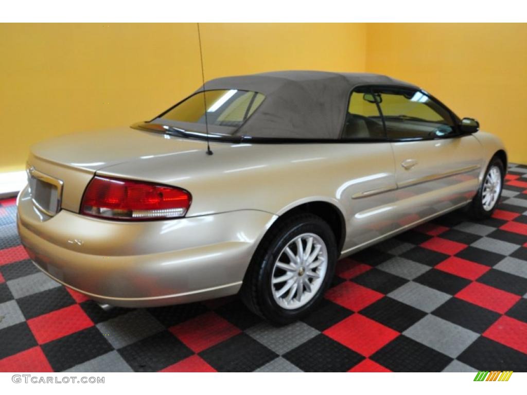 2001 Sebring LXi Convertible - Champagne Pearlcoat / Taupe photo #6