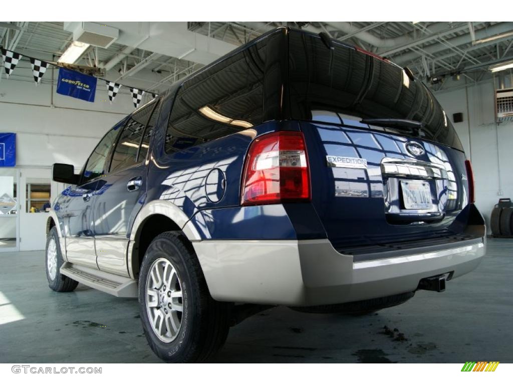 2009 Expedition Eddie Bauer 4x4 - Dark Blue Pearl Metallic / Camel photo #9