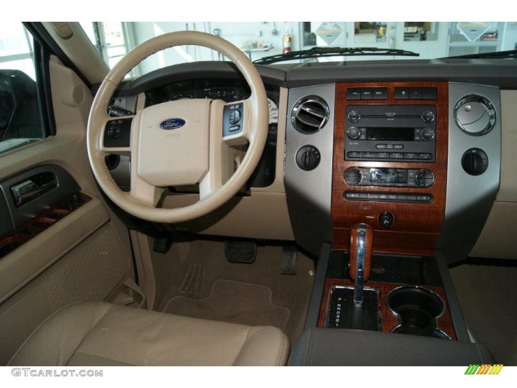 2009 Expedition Eddie Bauer 4x4 - Dark Blue Pearl Metallic / Camel photo #19