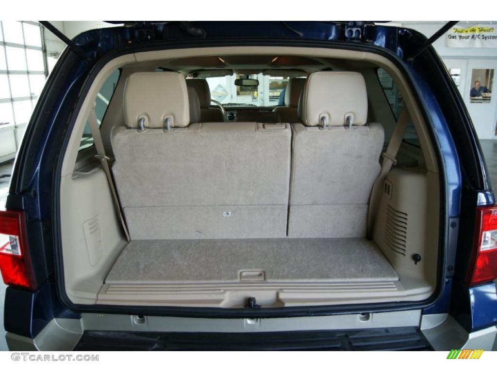 2009 Expedition Eddie Bauer 4x4 - Dark Blue Pearl Metallic / Camel photo #25