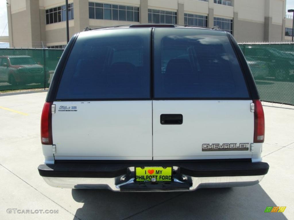1994 Suburban C1500 - White / Denim Blue photo #4