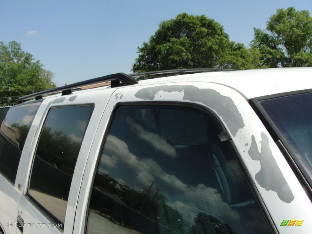 1994 Suburban C1500 - White / Denim Blue photo #20