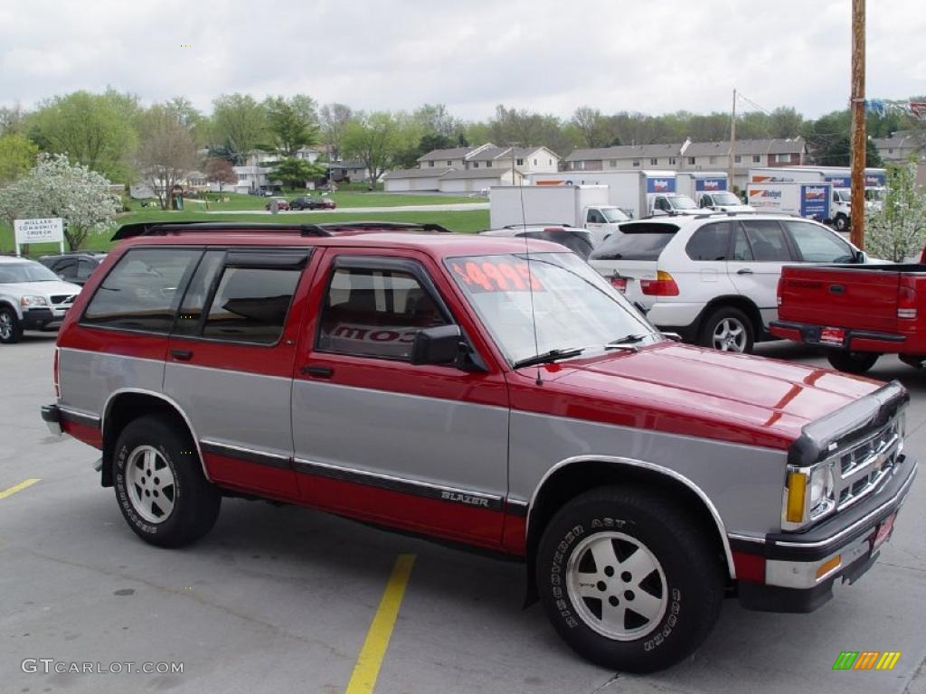 1992 S10 Blazer 4x4 - Apple Red / Red photo #3