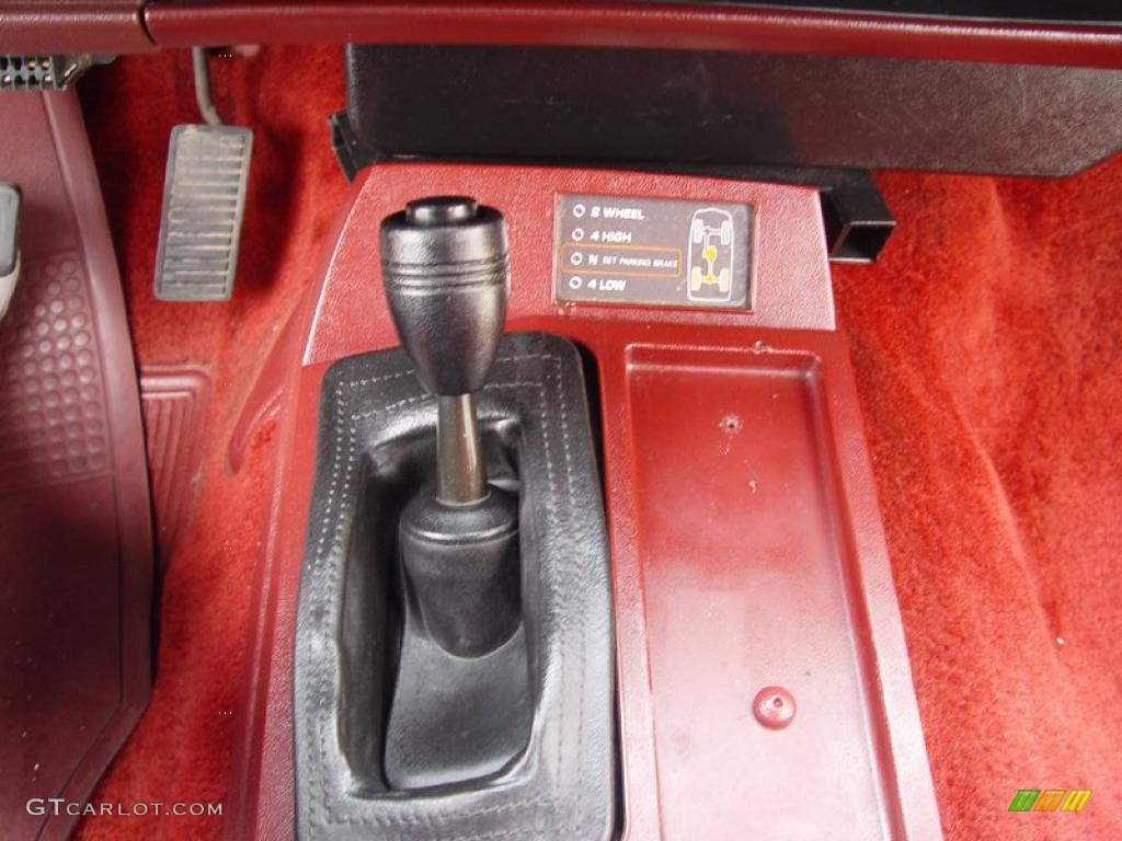 1992 S10 Blazer 4x4 - Apple Red / Red photo #12