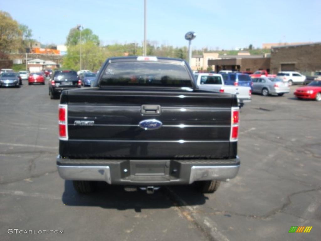 2010 F150 XLT SuperCab 4x4 - Tuxedo Black / Tan photo #4