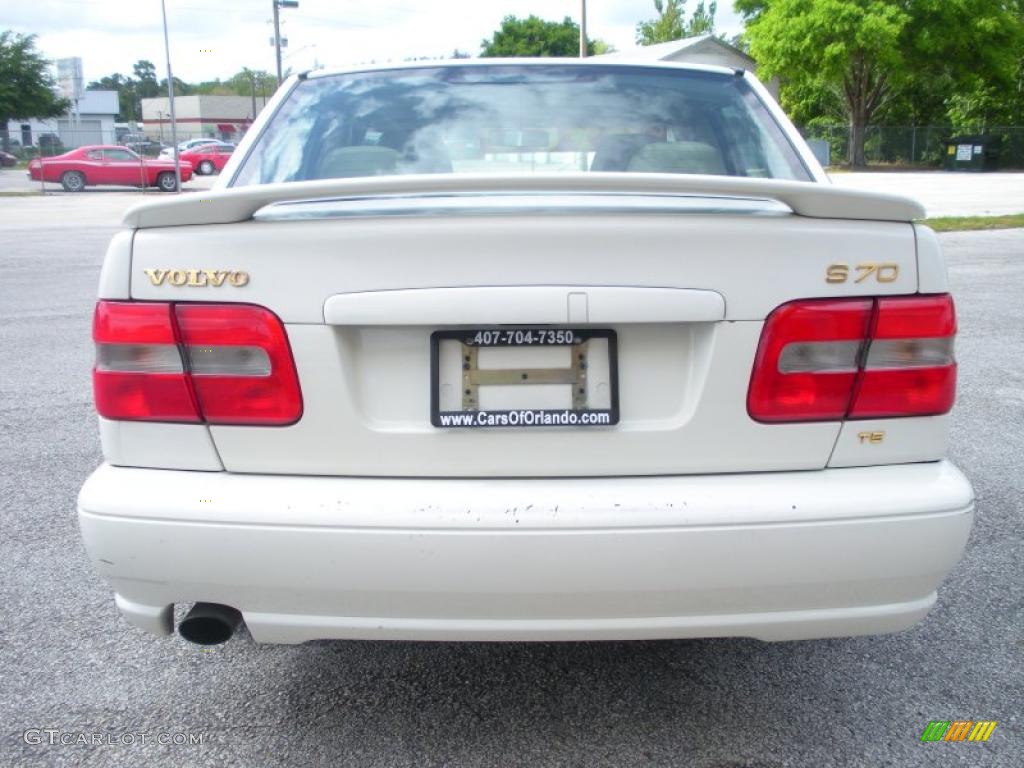 1998 S70 T5 - White / Tan photo #6