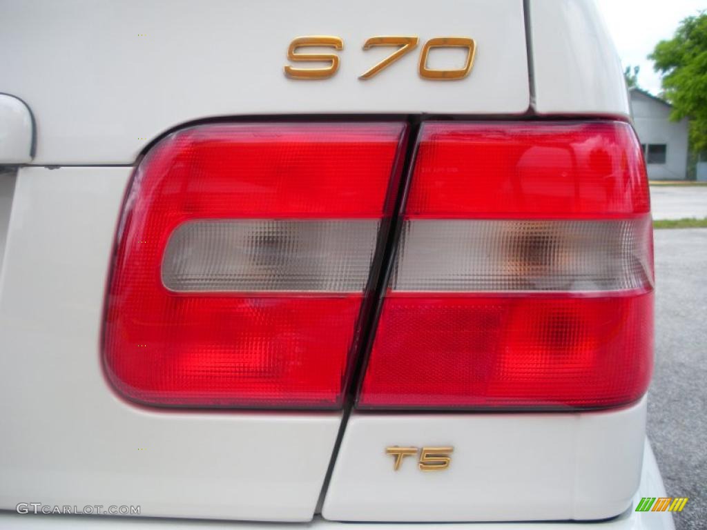1998 S70 T5 - White / Tan photo #9
