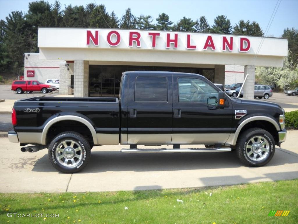 Black Ford F350 Super Duty