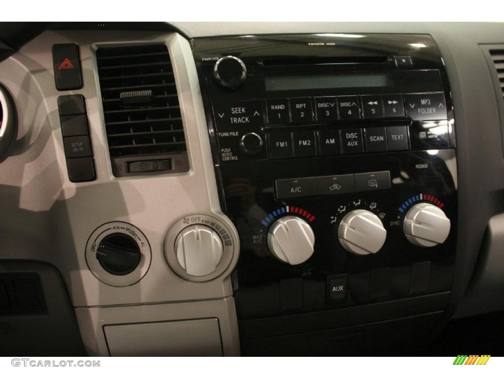 2007 Tundra SR5 Double Cab 4x4 - Silver Sky Metallic / Graphite Gray photo #15