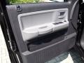 Brilliant Black - Dakota SLT Crew Cab Photo No. 11