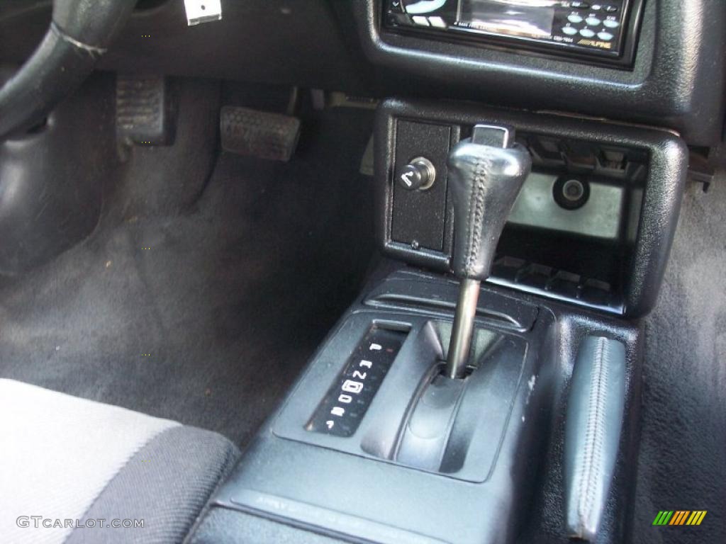 1995 Chevrolet Camaro Coupe 4 Speed Automatic Transmission Photo #28705744