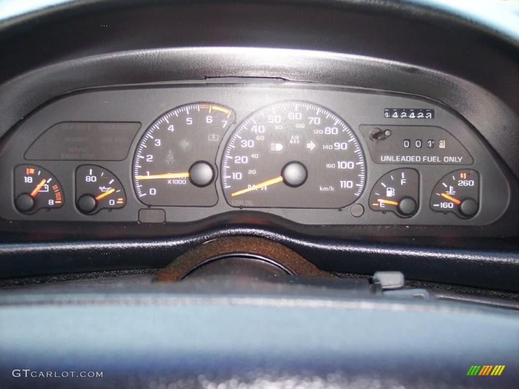 1995 Chevrolet Camaro Coupe Gauges Photo #28705944