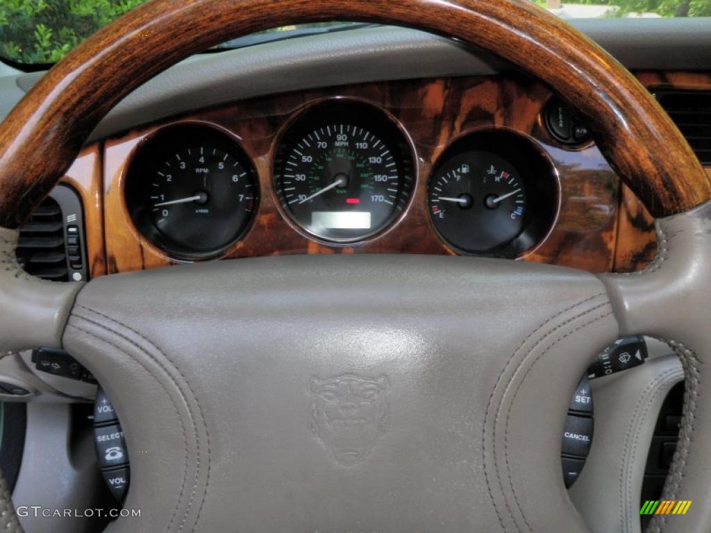 1999 XK XK8 Convertible - Alpine Green / Cashmere photo #41