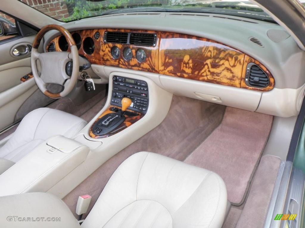 1999 XK XK8 Convertible - Alpine Green / Cashmere photo #49
