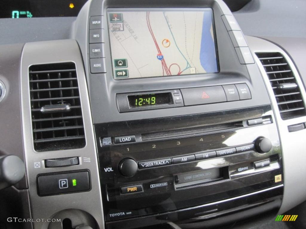 2005 Prius Hybrid - Super White / Gray/Burgundy photo #11