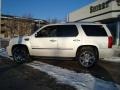 White Diamond - Escalade AWD Photo No. 7