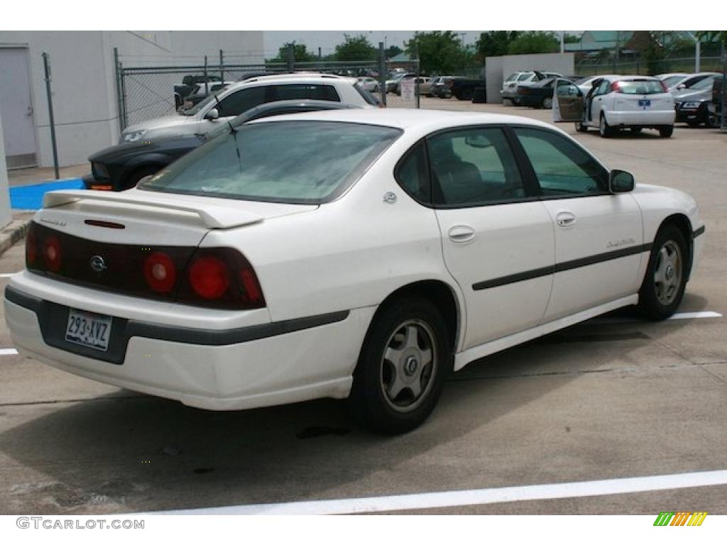 2001 Impala LS - White / Medium Gray photo #16