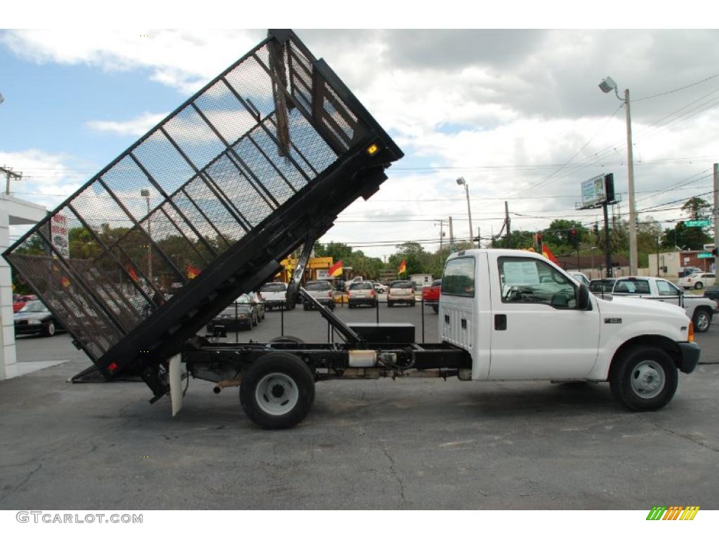 2000 F350 Super Duty XL Regular Cab Chassis - Oxford White / Medium Graphite photo #1