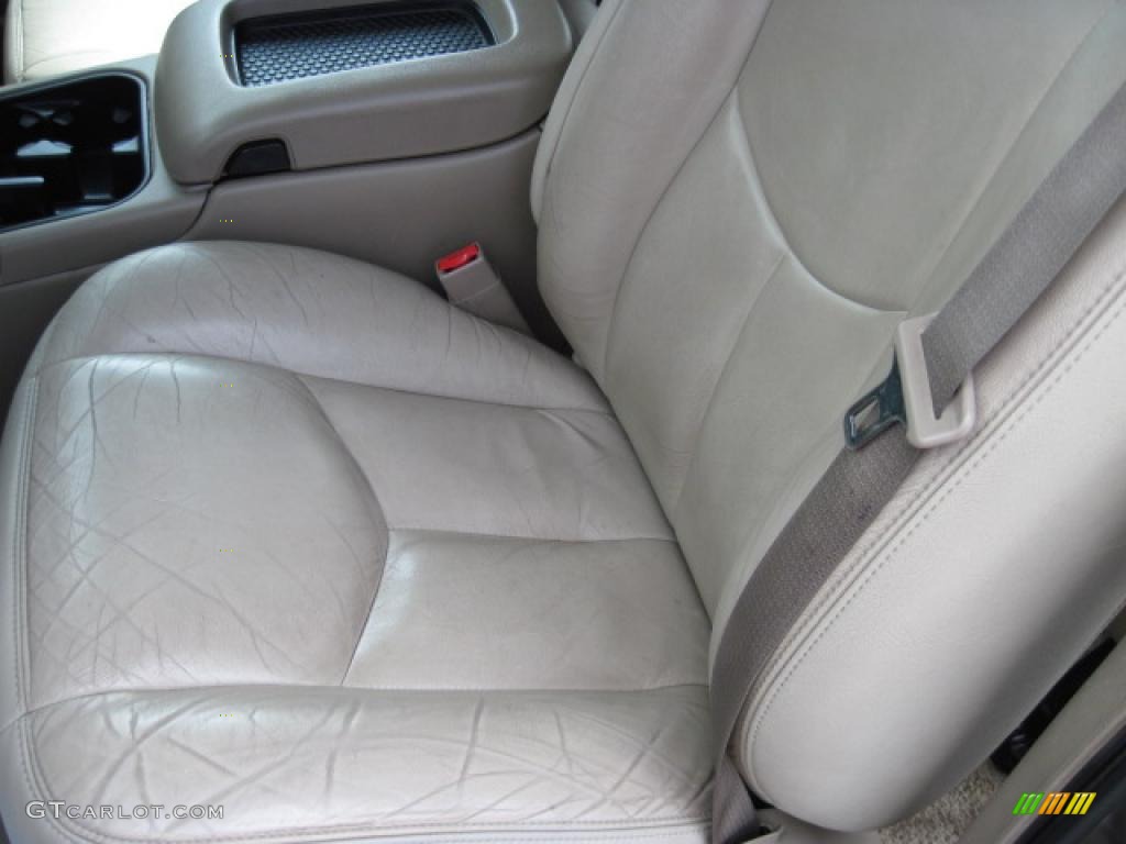 2003 Suburban 1500 LT 4x4 - Light Pewter Metallic / Tan/Neutral photo #11