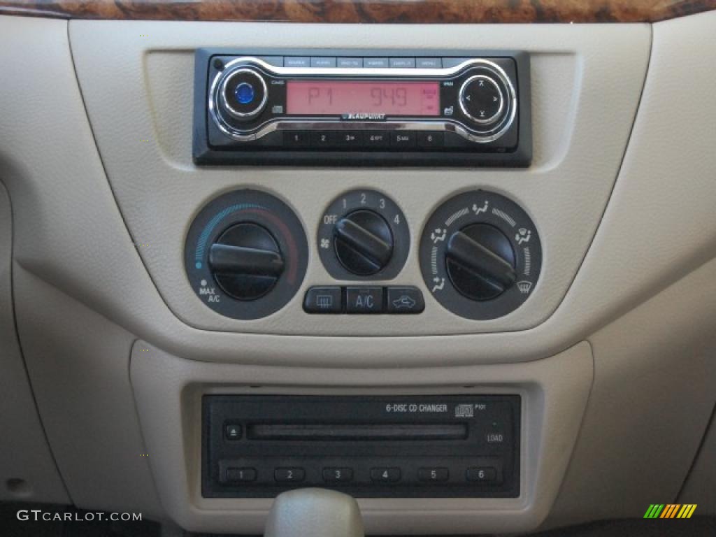 2002 Lancer ES - Coronado Sand Metallic / Tan photo #13