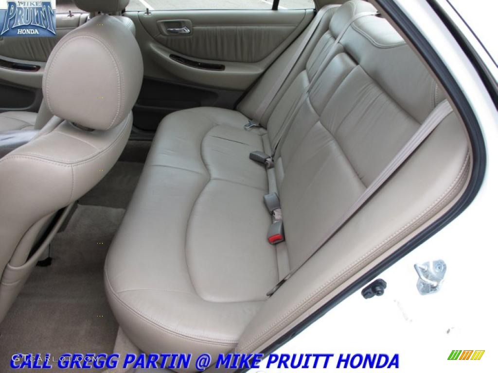 2000 Accord EX V6 Sedan - Taffeta White / Ivory photo #12