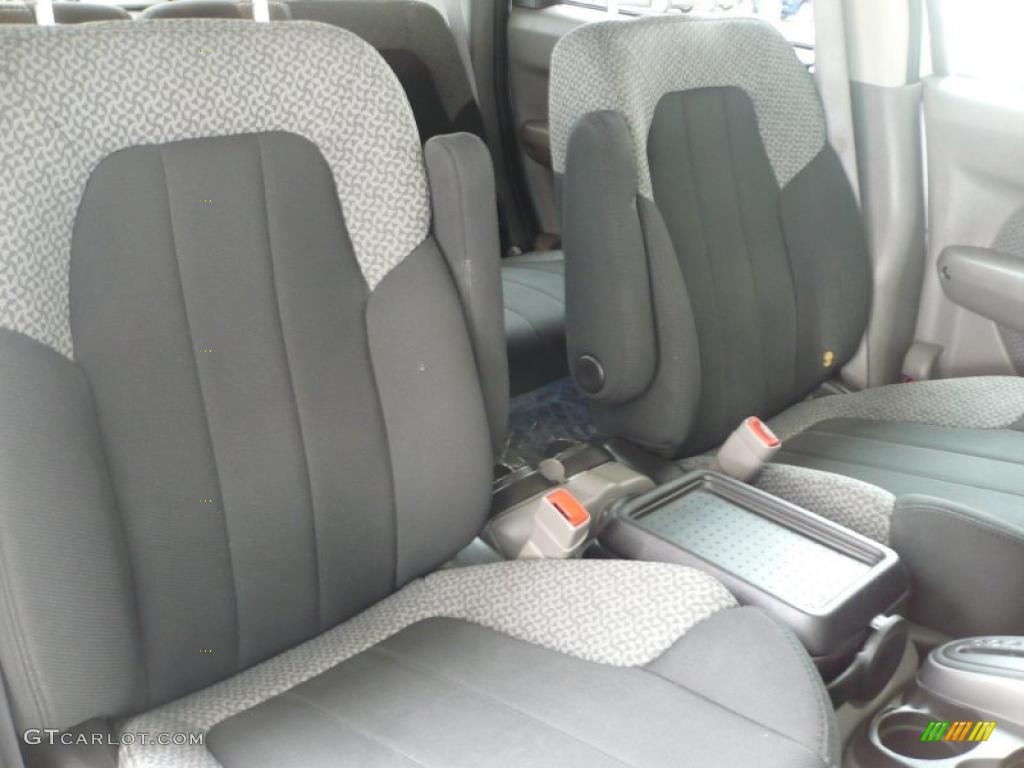 2004 Aztek  - Summit White / Dark Gray photo #12
