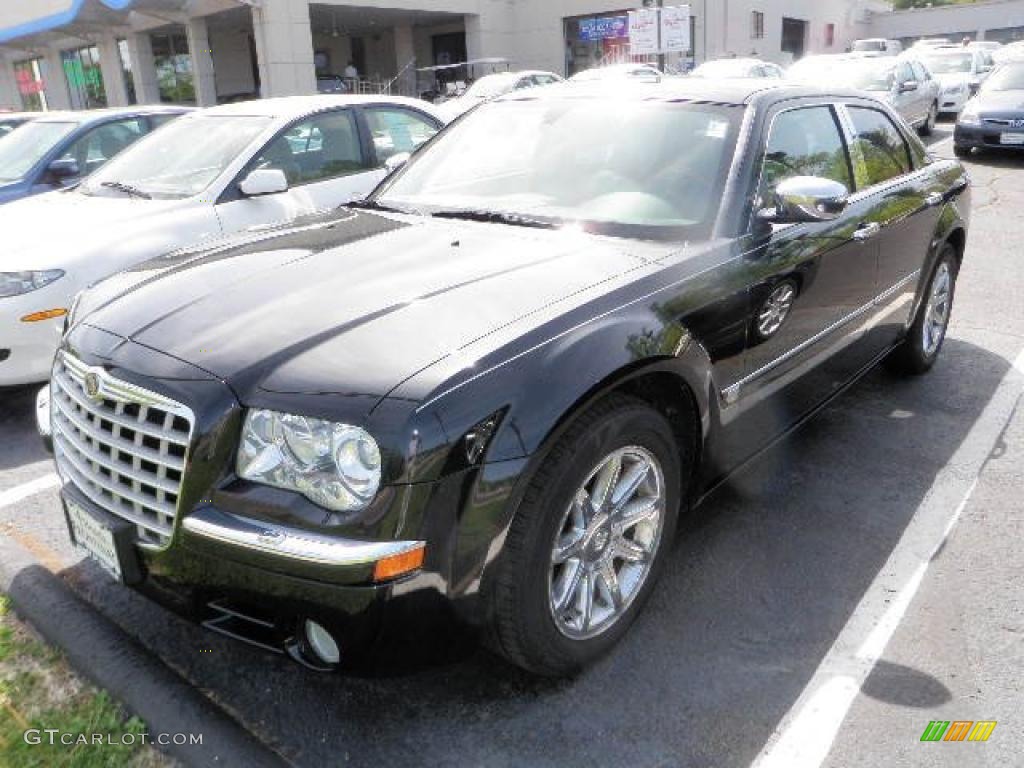 2005 300 C HEMI - Brilliant Black Crystal Pearl / Dark Slate Gray/Light Graystone photo #7