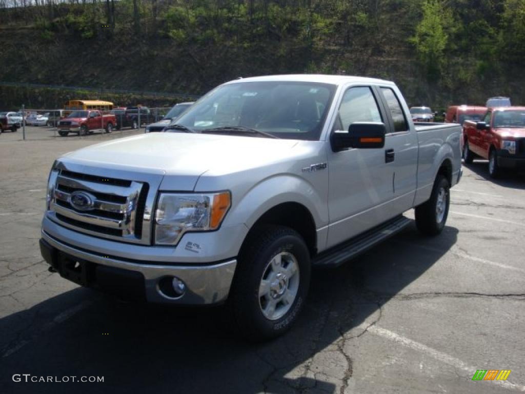 2010 F150 XLT SuperCab 4x4 - Ingot Silver Metallic / Medium Stone photo #10