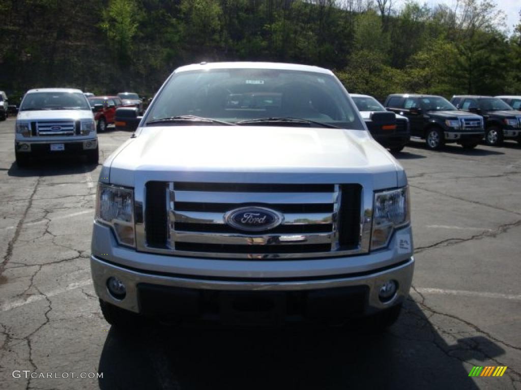2010 F150 XLT SuperCab 4x4 - Ingot Silver Metallic / Medium Stone photo #11