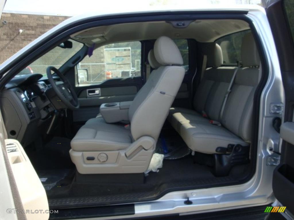 2010 F150 XLT SuperCab 4x4 - Ingot Silver Metallic / Medium Stone photo #17